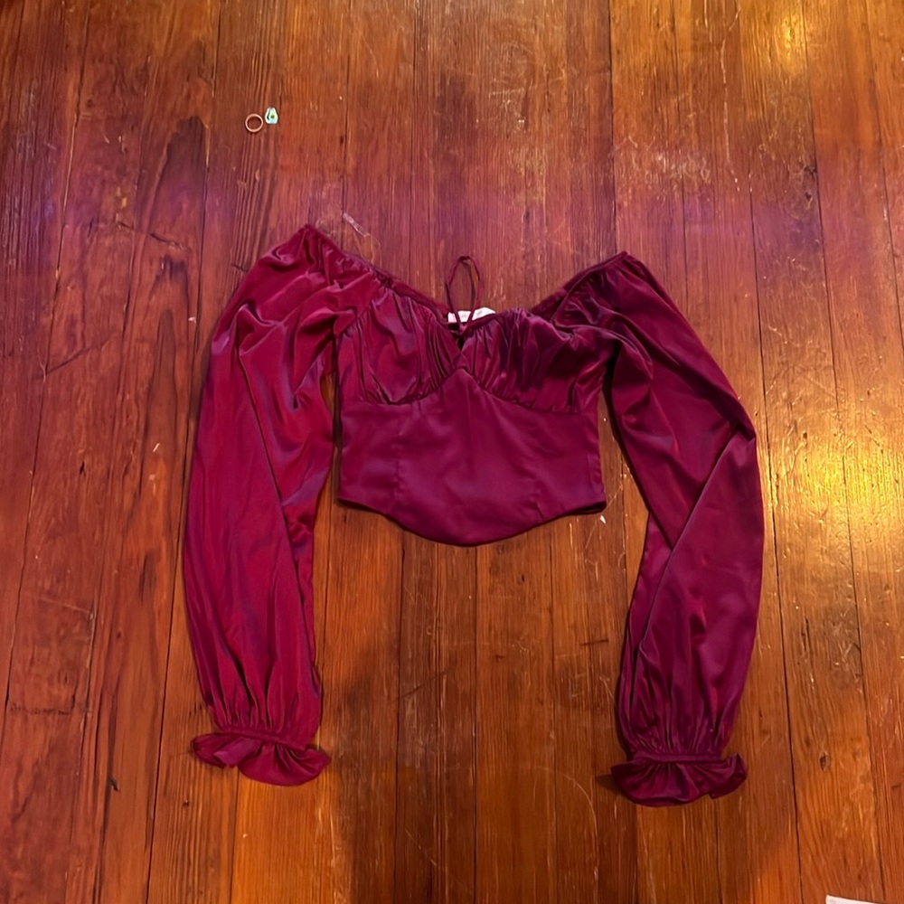 Altar’d state red crop silky top